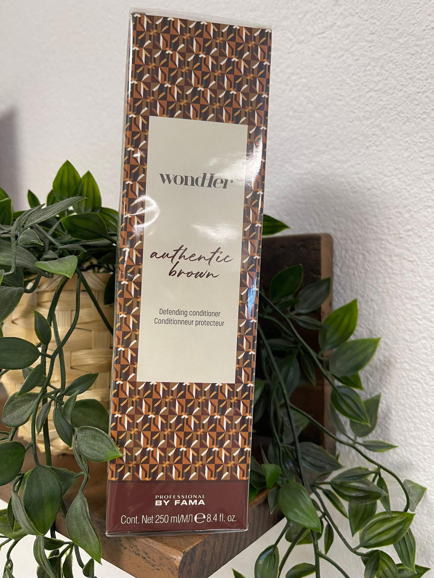 WondHer - Authentic Brown Defending Conditioner